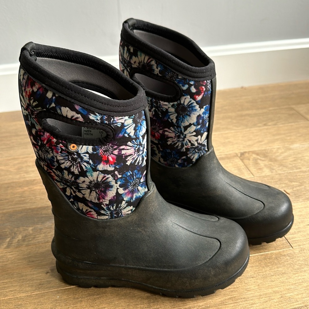 Bogs - size 2